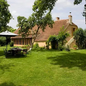 domaine-du-grand-chene.hotels-rhonealpes.com/