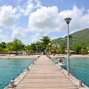  Hébergement de vacances Maison Du Bonheur - 50 M De La Anse à L'ane
